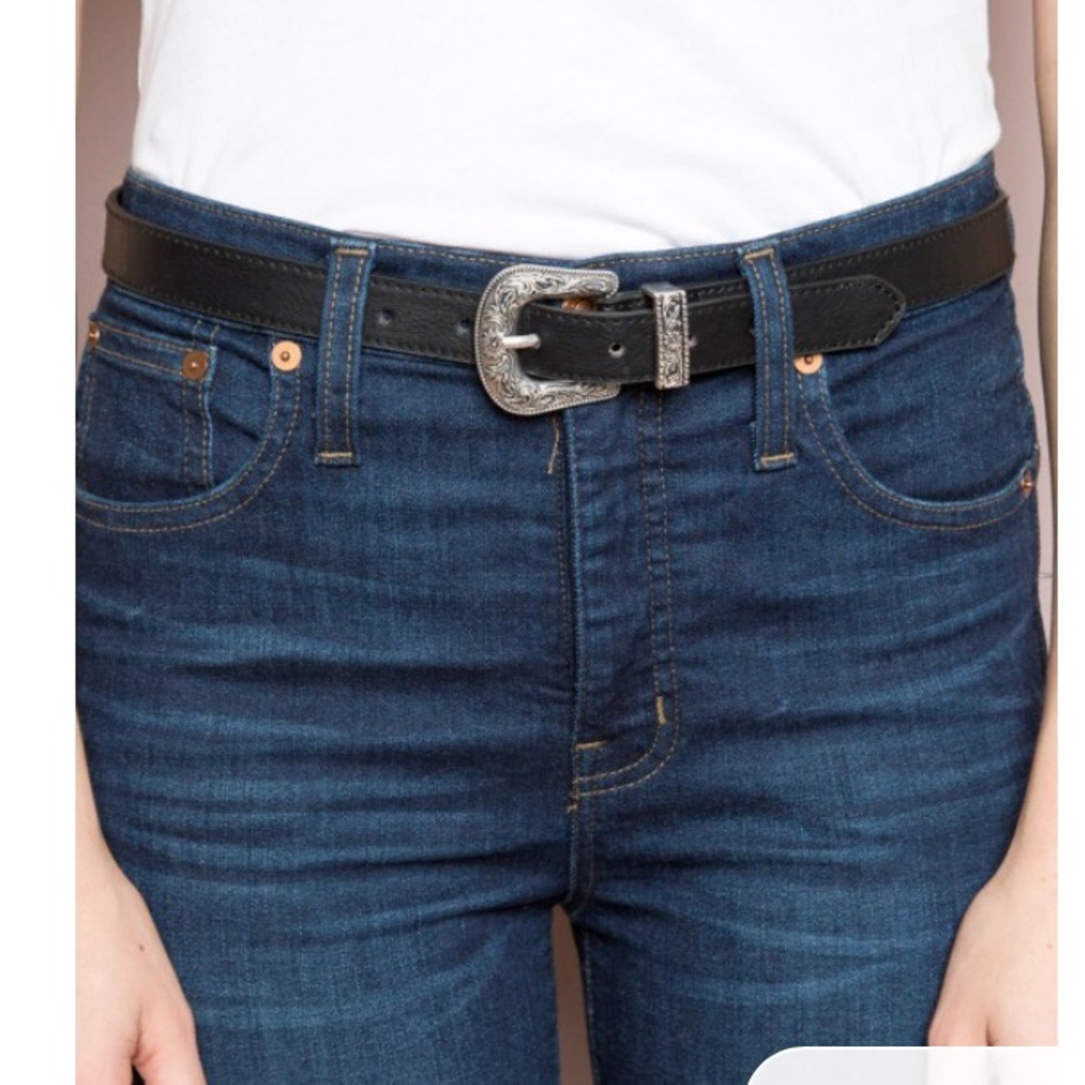 Brandy Melville Silver Belt